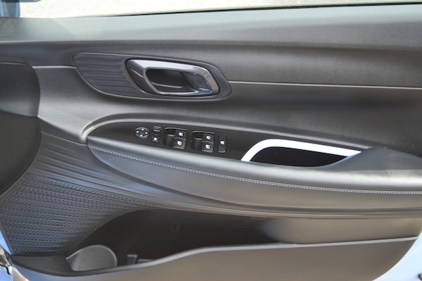 Used Hyundai i20 2023 for sale - 75567828: Photo 19