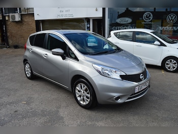 2017 (17) - ACENTA PREMIUM 5-Door