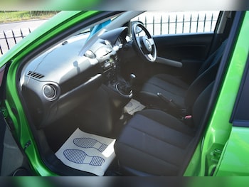 Used Mazda Mazda2 2012 for sale - 78734265: Photo