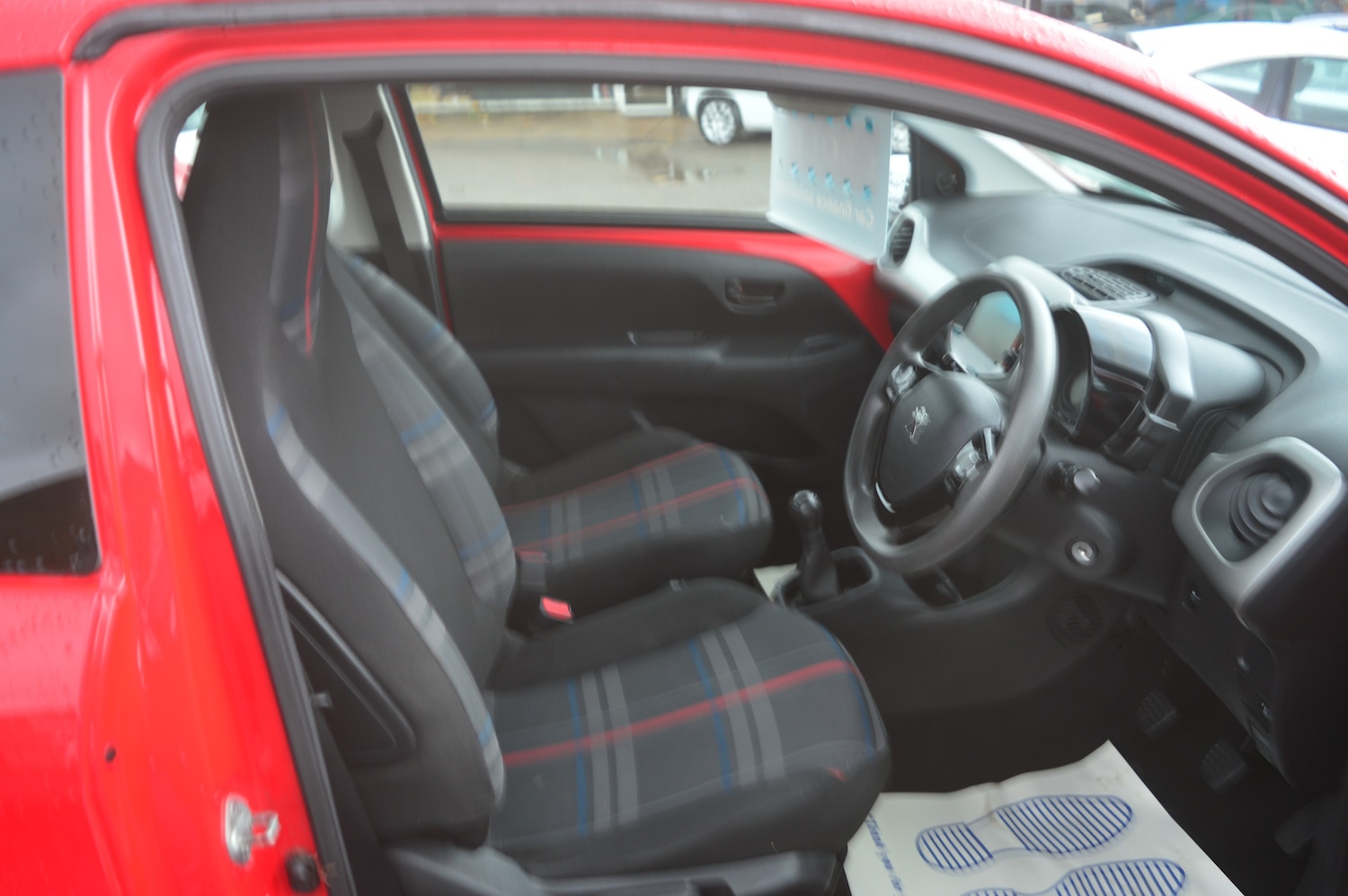 Used Peugeot 108 2015 for sale - 76405827: Photo 8