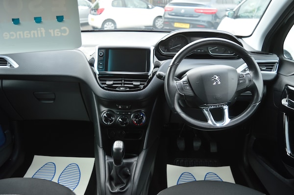 Used Peugeot 208 2016 for sale - 76292868: Photo 3