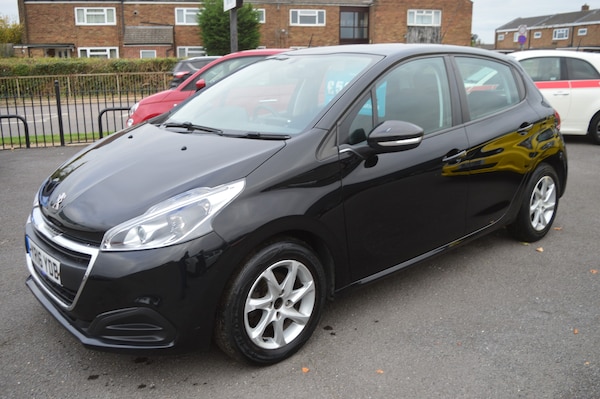 Used Peugeot 208 2016 for sale - 76292868: Photo 4