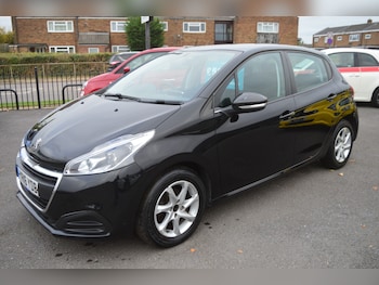 Used Peugeot 208 2016 for sale - 76292868: Photo 4
