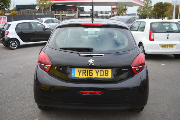 Used Peugeot 208 2016 for sale - 76292868: Photo 6