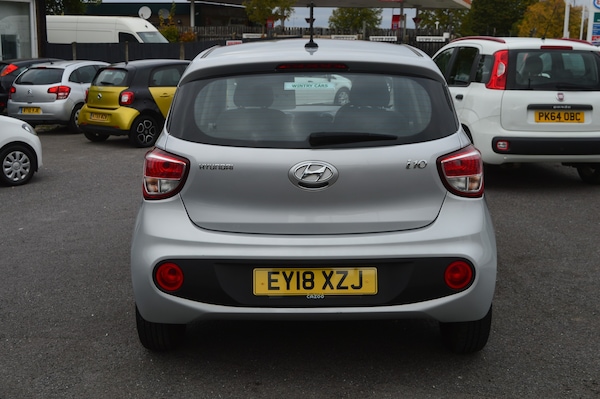 Used Hyundai i10 2018 for sale - 76186901: Photo 4