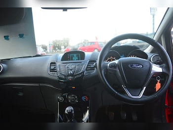 Used Ford Fiesta 2015 for sale - 77271493: Photo