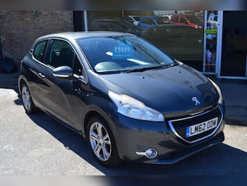 Used Peugeot 208 2012 for sale - 79779380: Photo