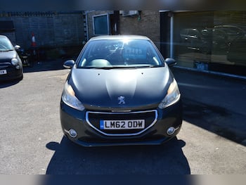 Used Peugeot 208 2012 for sale - 79779380: Photo