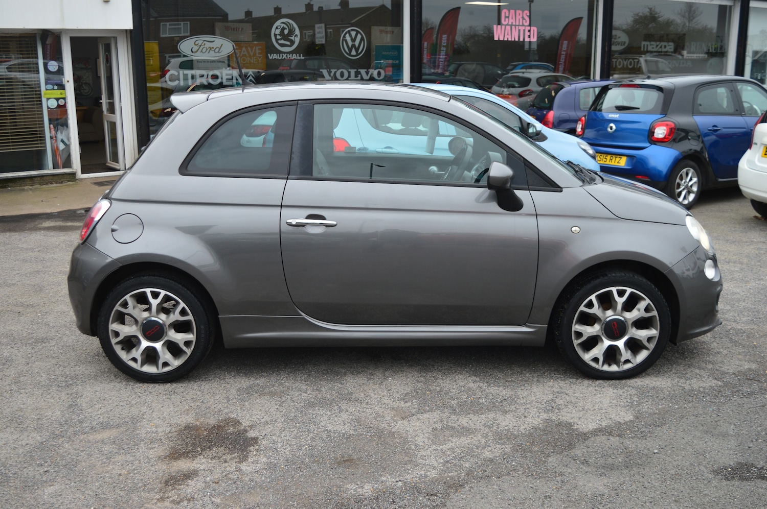 Used Fiat 500 2015 for sale - 77582530: Photo 6