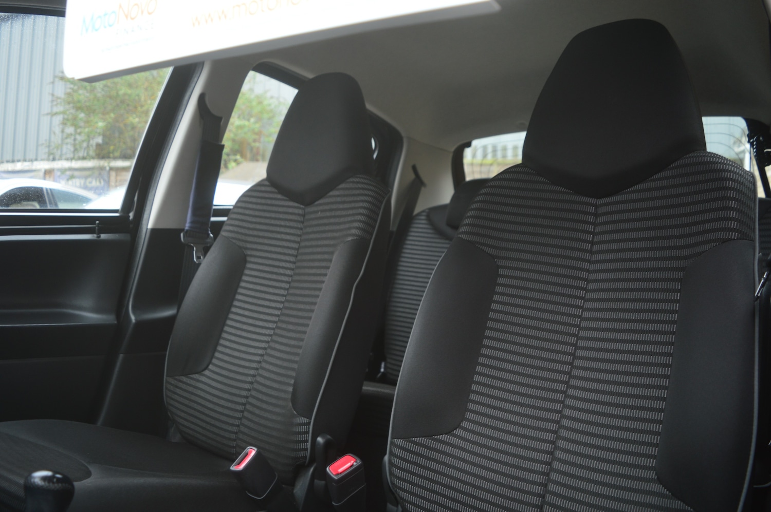 Used Peugeot 107 2013 for sale - 76581225: Photo 10