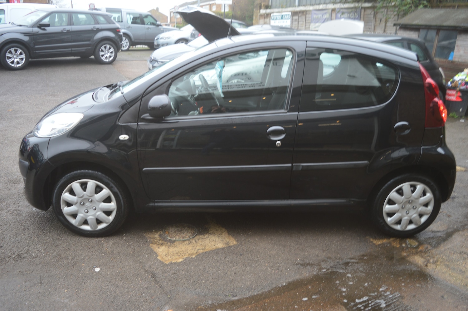 Used Peugeot 107 2013 for sale - 76581225: Photo 5