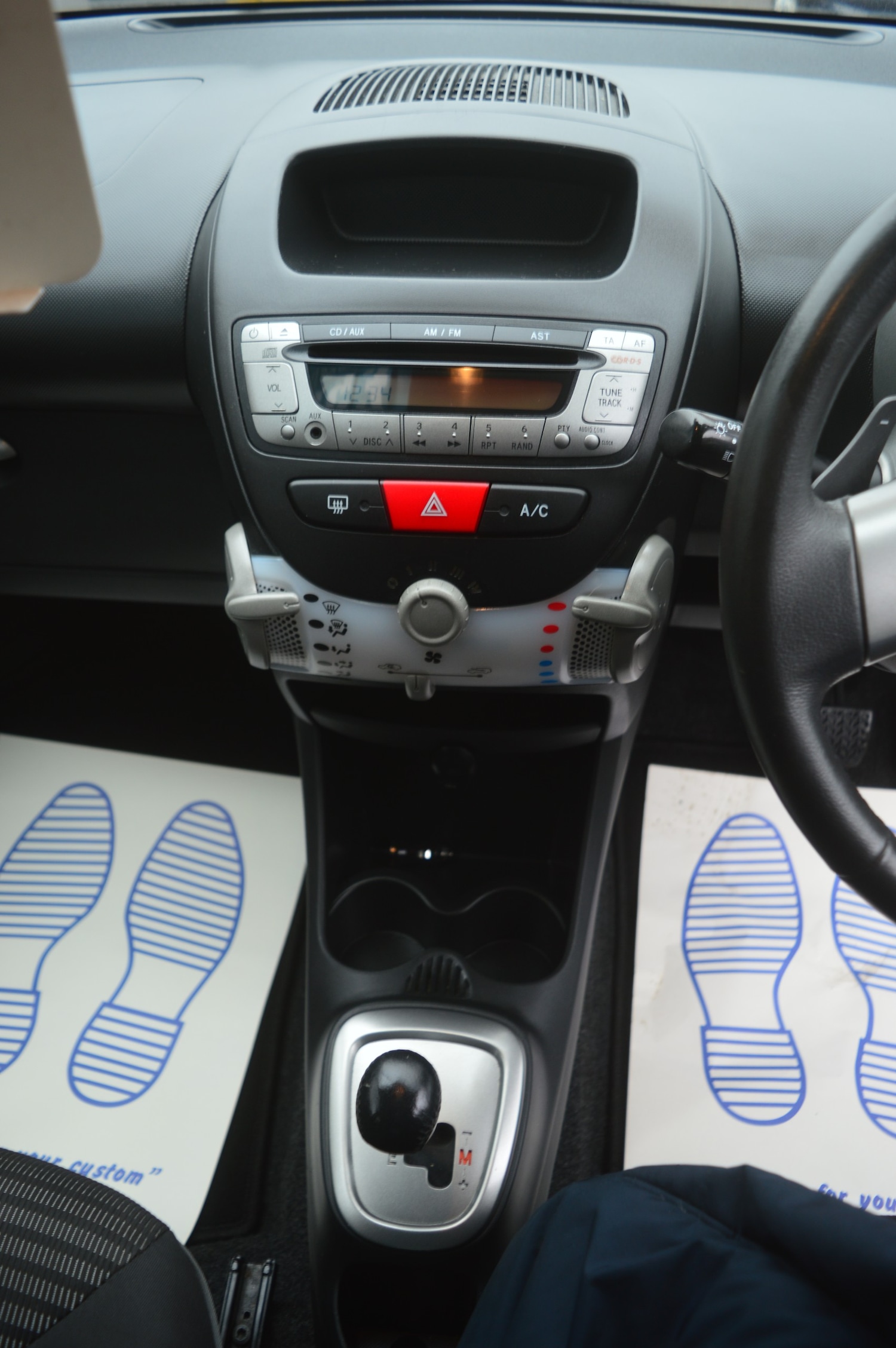 Used Peugeot 107 2013 for sale - 76581225: Photo 9