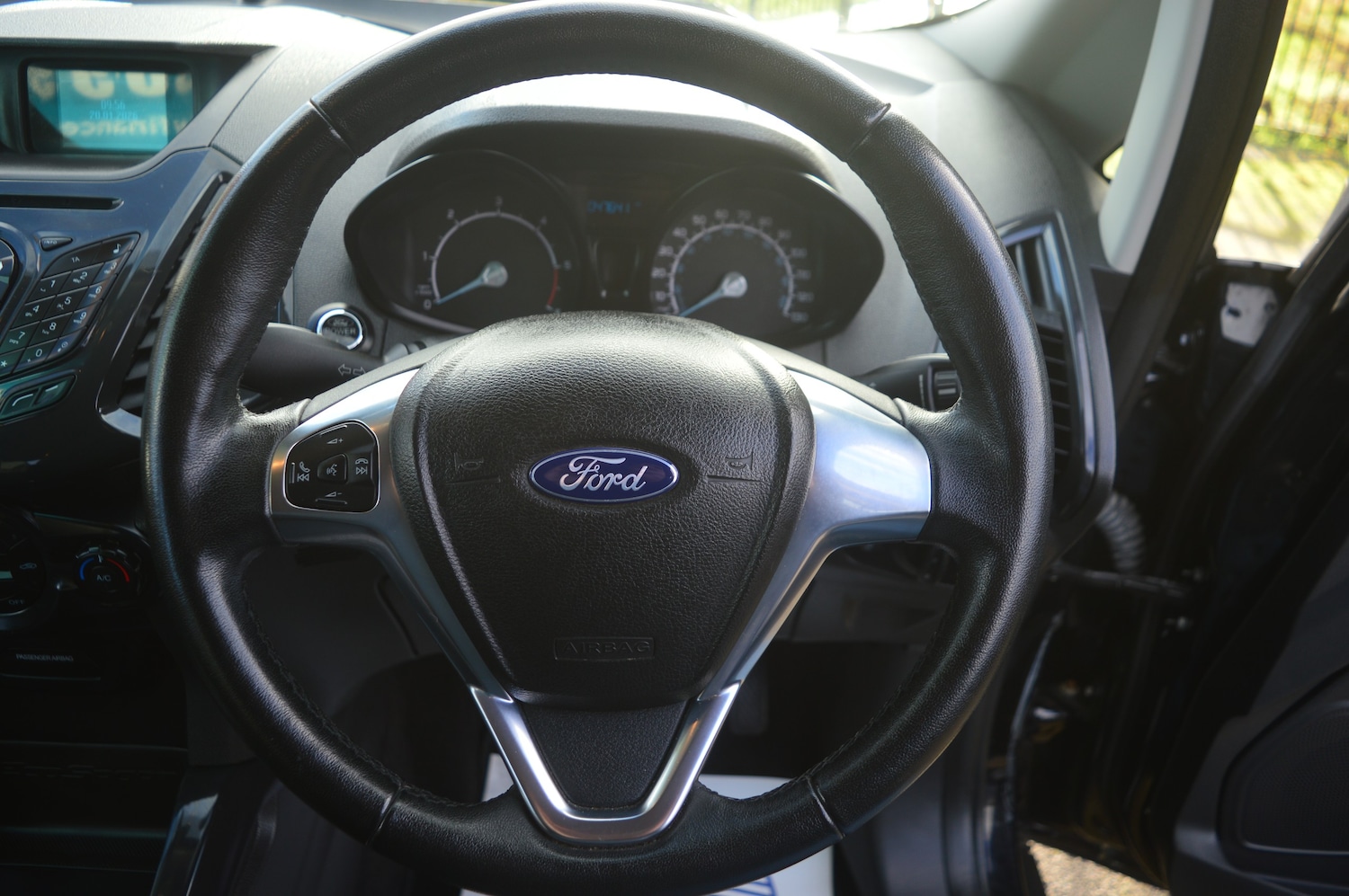 Used Ford Ecosport 2015 for sale - 77259047: Photo 8
