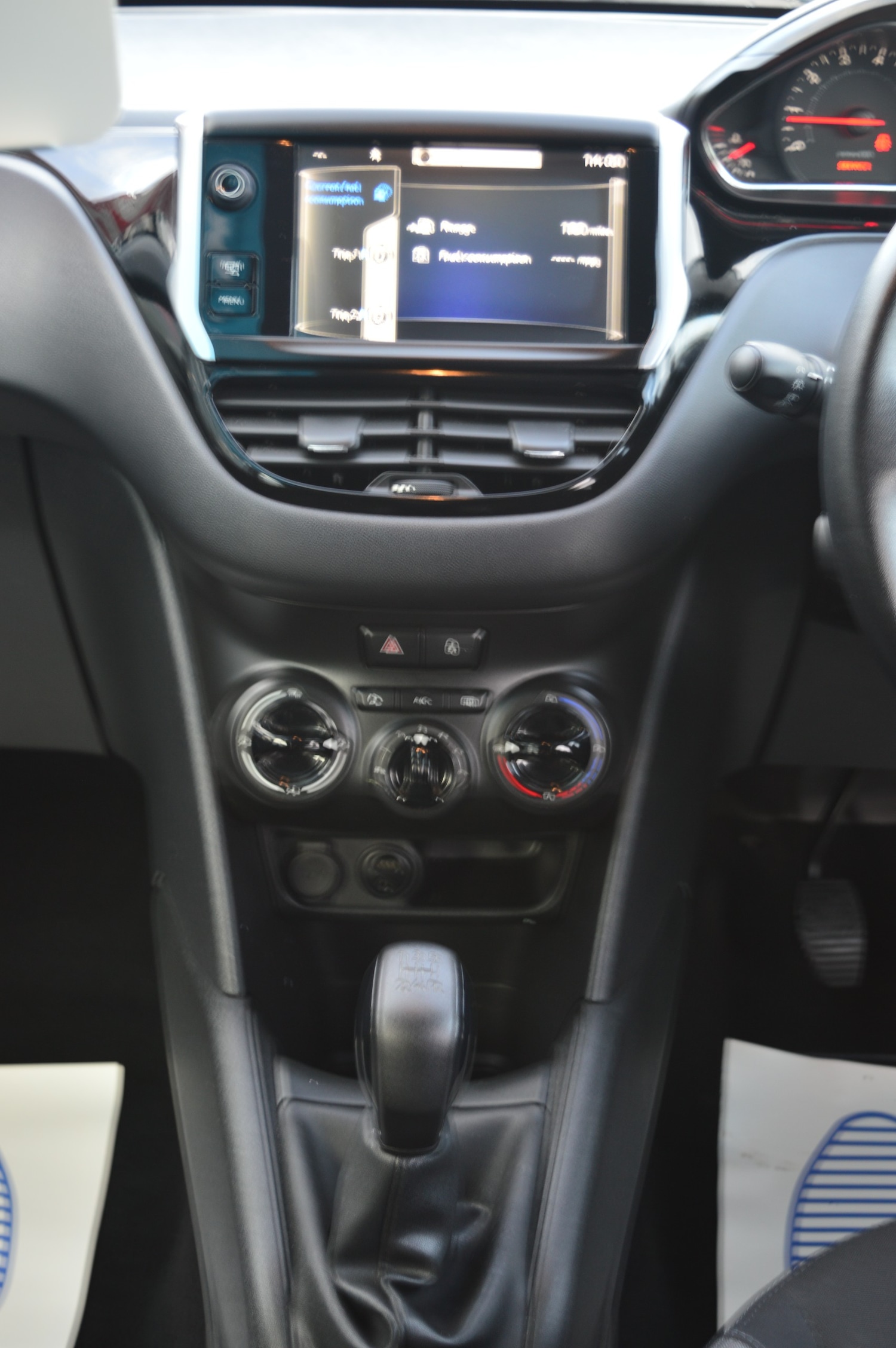 Used Peugeot 208 2013 for sale - 76847945: Photo 7