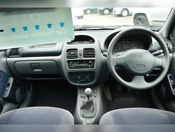 Used Renault Clio 1999 for sale - 78509509: Photo