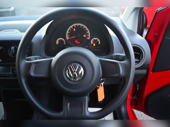 Used Volkswagen up! 2013 for sale - 76653852: Photo