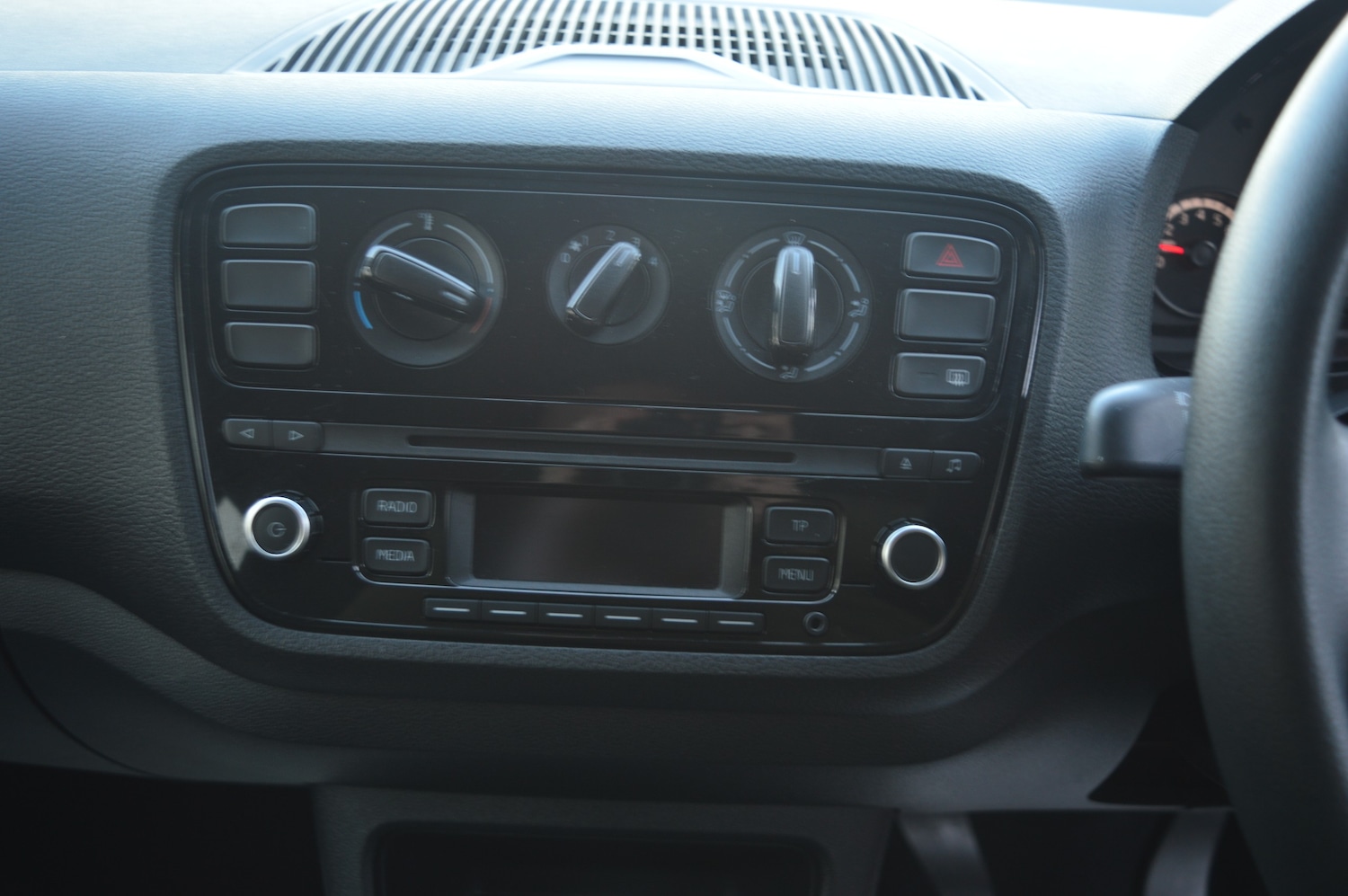 Used Volkswagen up! 2013 for sale - 76653852: Photo 7