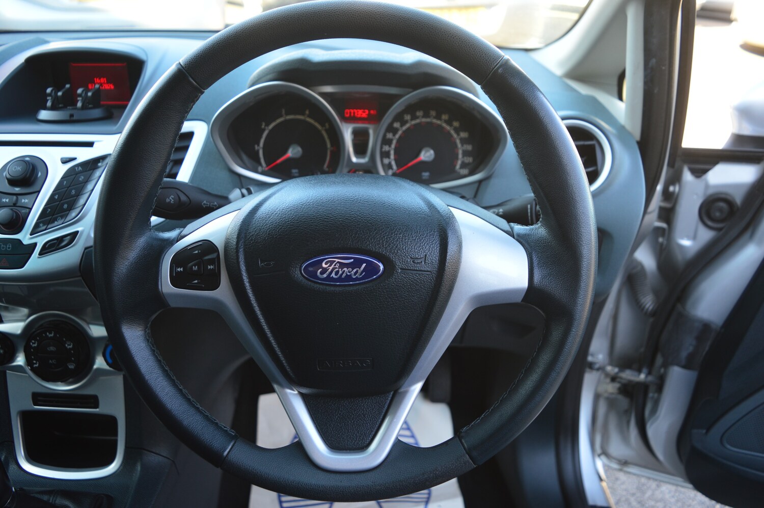 Used Ford Fiesta 2009 for sale - 78154821: Photo 9