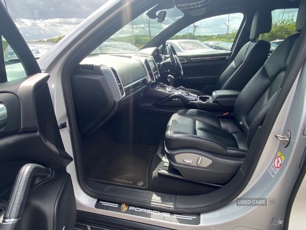 Used Porsche Cayenne 2011 for sale - 77306694: Photo 11