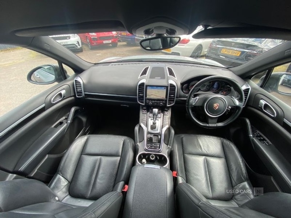 Used Porsche Cayenne 2011 for sale - 77306694: Photo 2