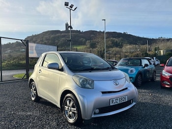 2010 - 1.0 VVT-i 2 3dr