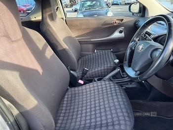 Used Toyota IQ 2010 for sale - 76825673: Photo