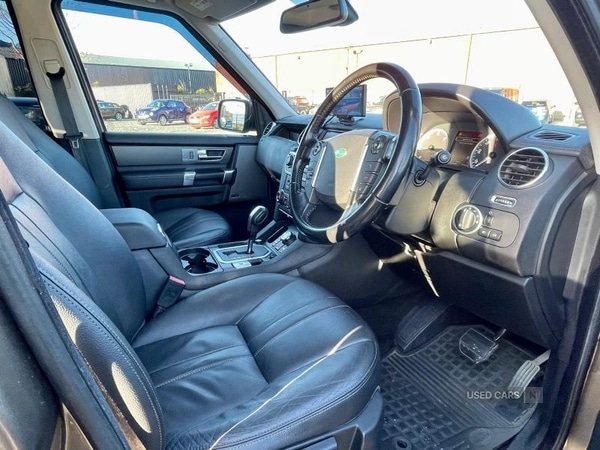 Used Land Rover Discovery 2011 for sale - 76977236: Photo 2