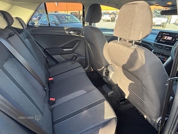 Used Volkswagen T-Roc 2024 for sale - 77018039: Photo