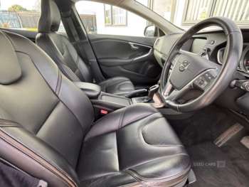 Used Volvo V40 2018 for sale - 74312293: Photo
