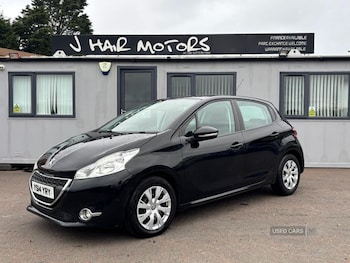 Used Peugeot 208 2014 for sale - 75770388: Photo