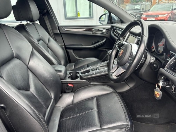 Used Porsche Macan 2014 for sale - 75247841: Photo 2