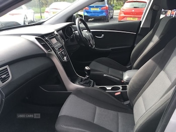 Used Hyundai i30 2015 for sale - 76021402: Photo