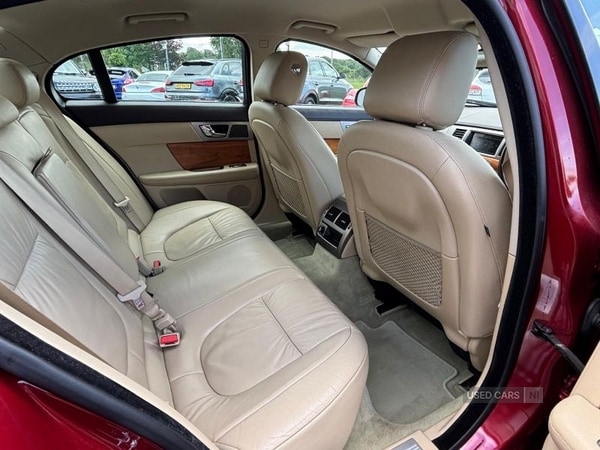 Used Jaguar XF 2010 for sale - 75187729: Photo 6