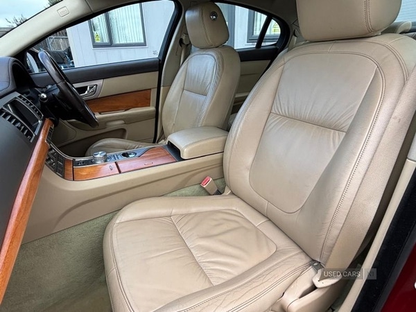 Used Jaguar XF 2010 for sale - 75187729: Photo 7