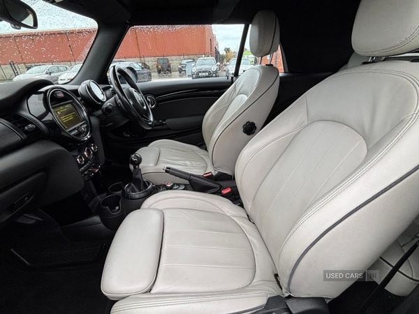 Used MINI Convertible 2016 for sale - 76486073: Photo 1