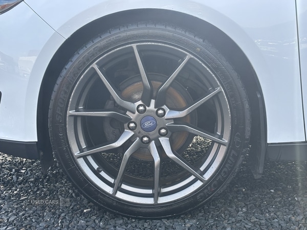 Used Ford Focus 2017 for sale - 77809505: Photo 2