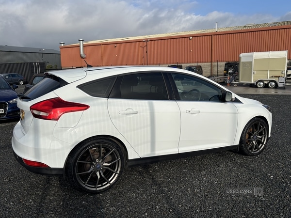 Used Ford Focus 2017 for sale - 77809505: Photo 3