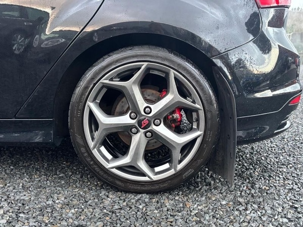 Used Ford Focus 2014 for sale - 77018035: Photo 2