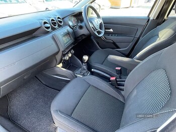 Used Dacia Duster 2018 for sale - 76474117: Photo