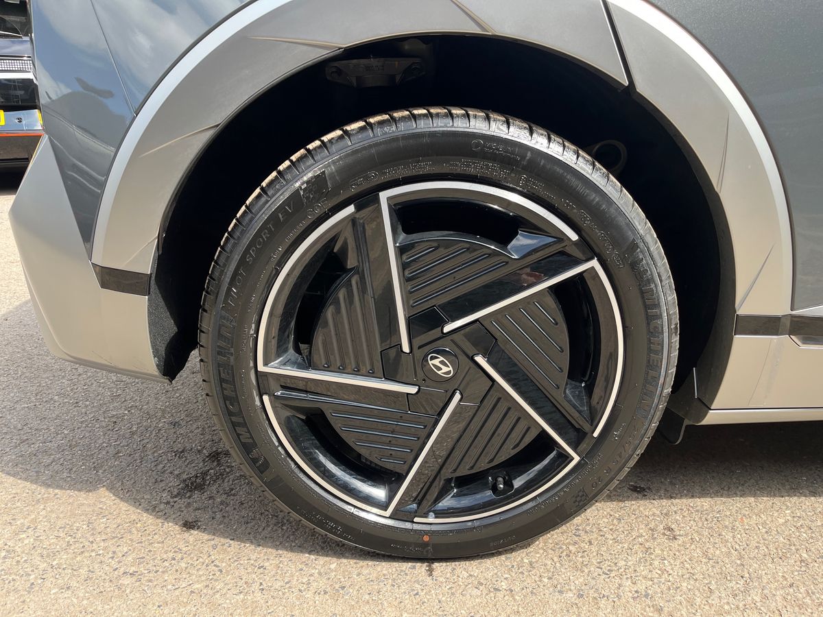 Used Hyundai IONIQ 5 2025 for sale - 77002958: Photo 9