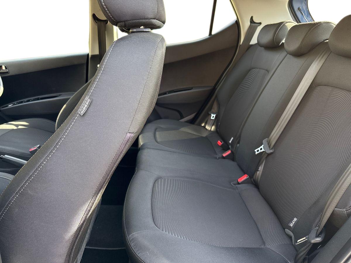 Used Hyundai i10 2017 for sale - 77685774: Photo 11