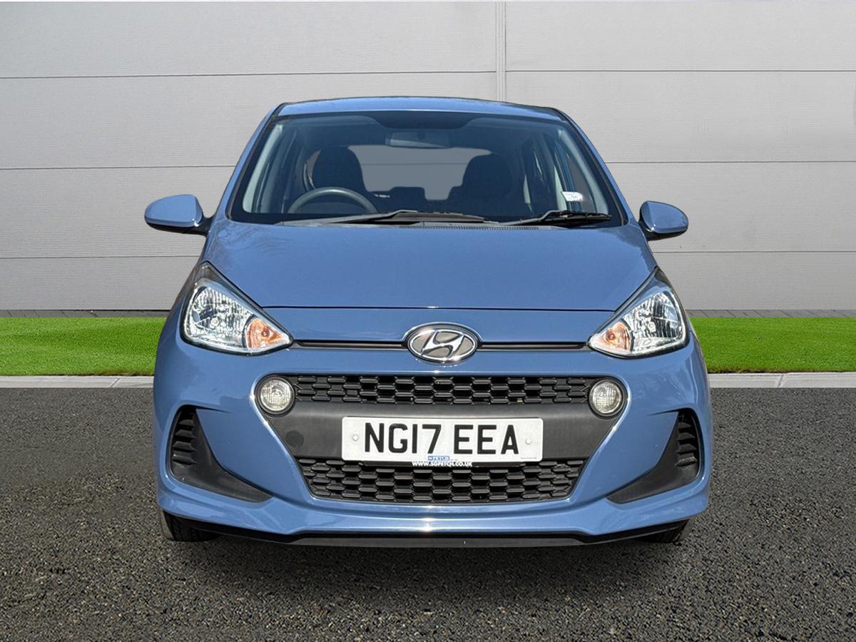 Used Hyundai i10 2017 for sale - 77685774: Photo 2