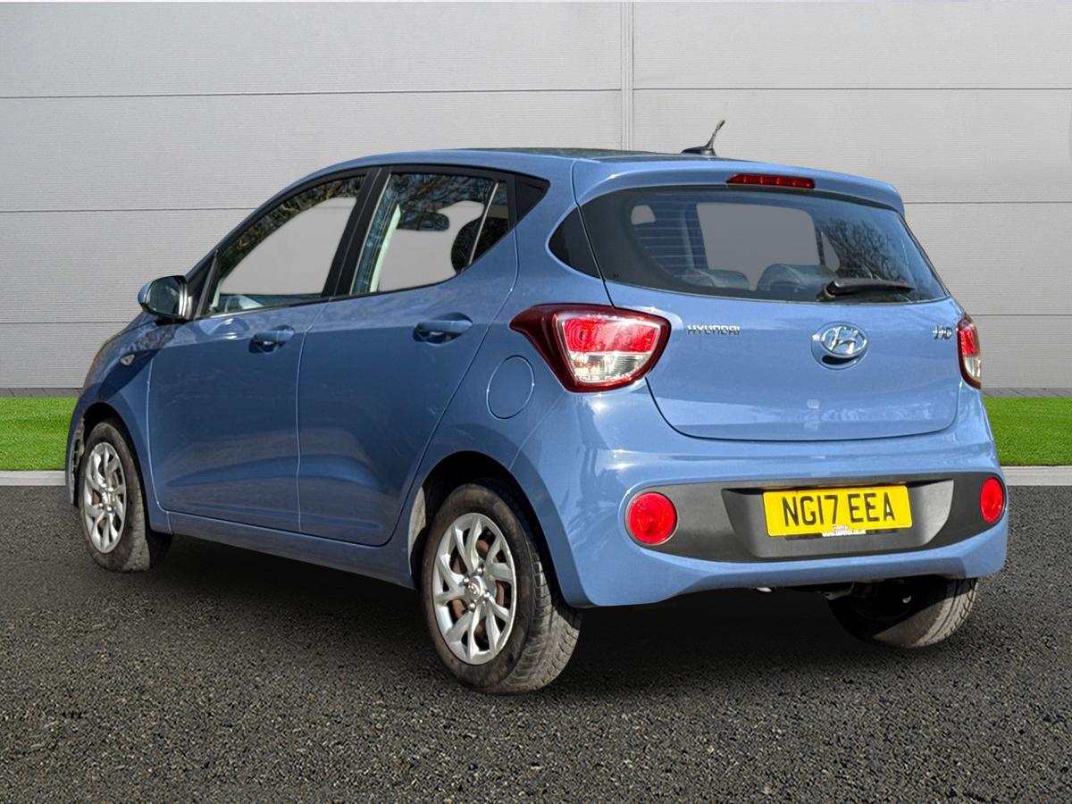 Used Hyundai i10 2017 for sale - 77685774: Photo 5