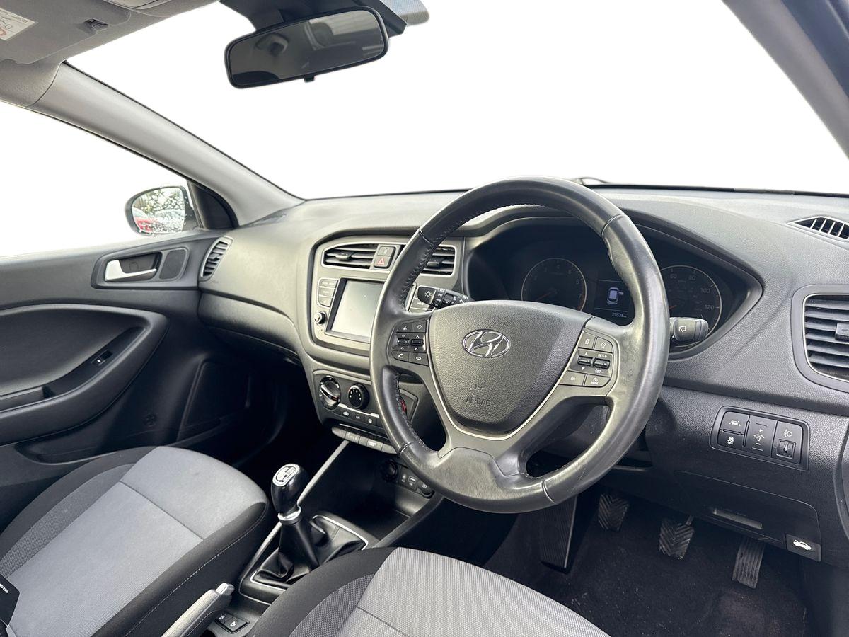 Used Hyundai i20 2020 for sale - 77401377: Photo 15
