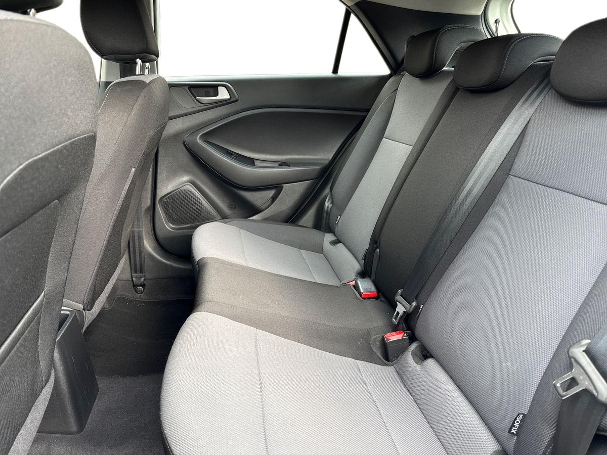 Used Hyundai i20 2020 for sale - 77660395: Photo 11