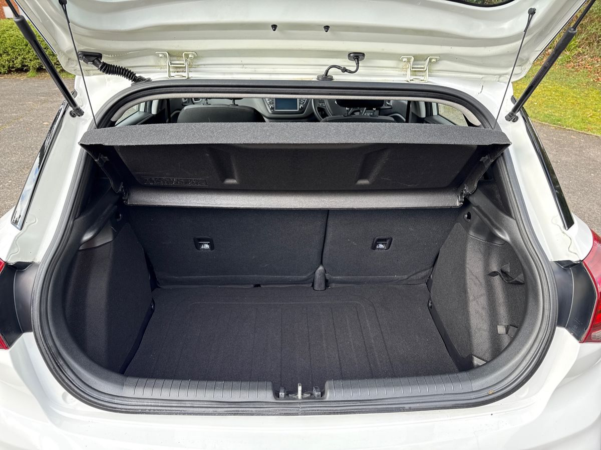 Used Hyundai i20 2020 for sale - 77660395: Photo 12