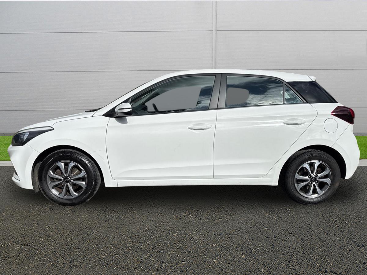 Used Hyundai i20 2020 for sale - 77660395: Photo 4