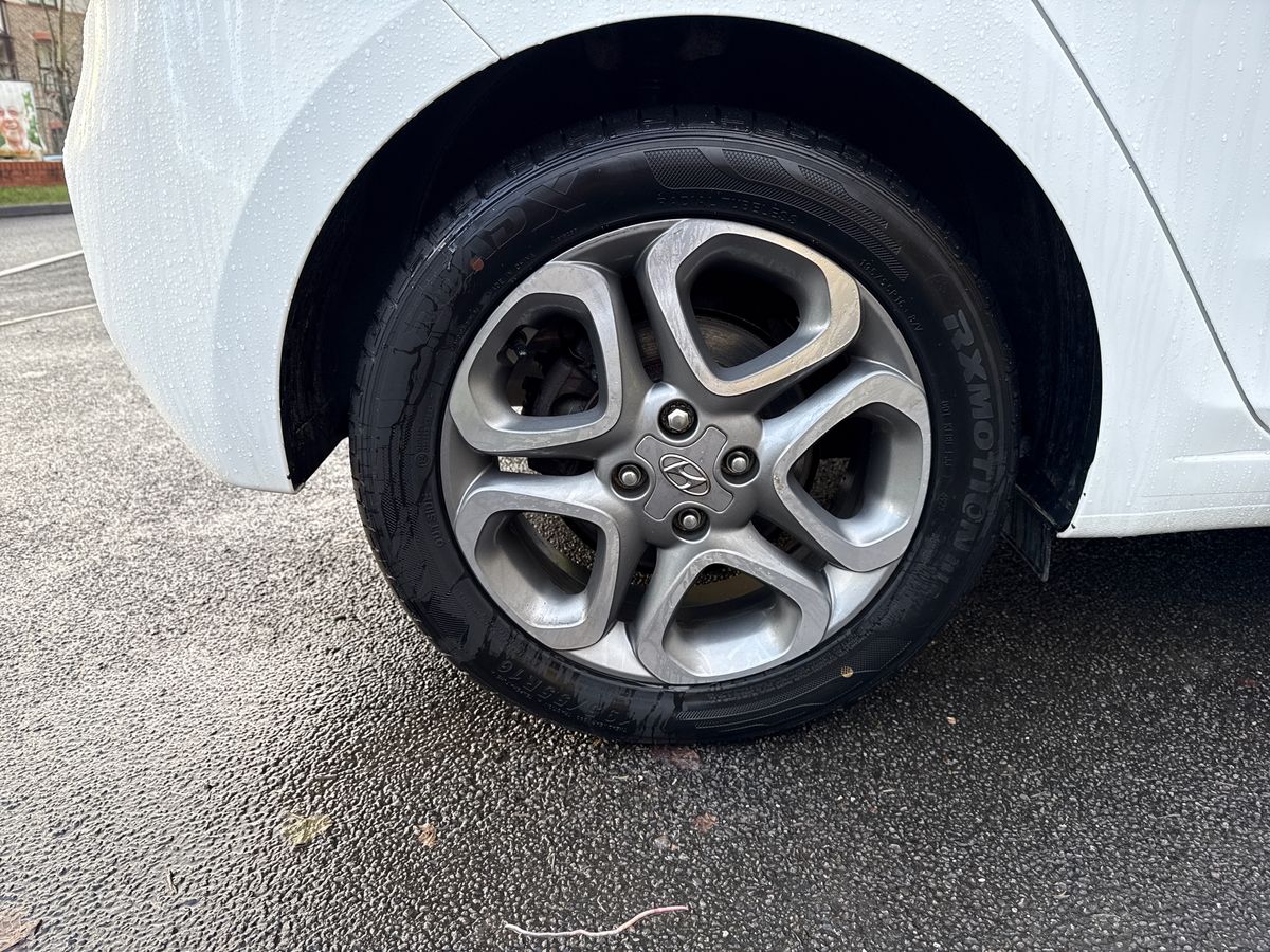 Used Hyundai i20 2019 for sale - 77434883: Photo 9