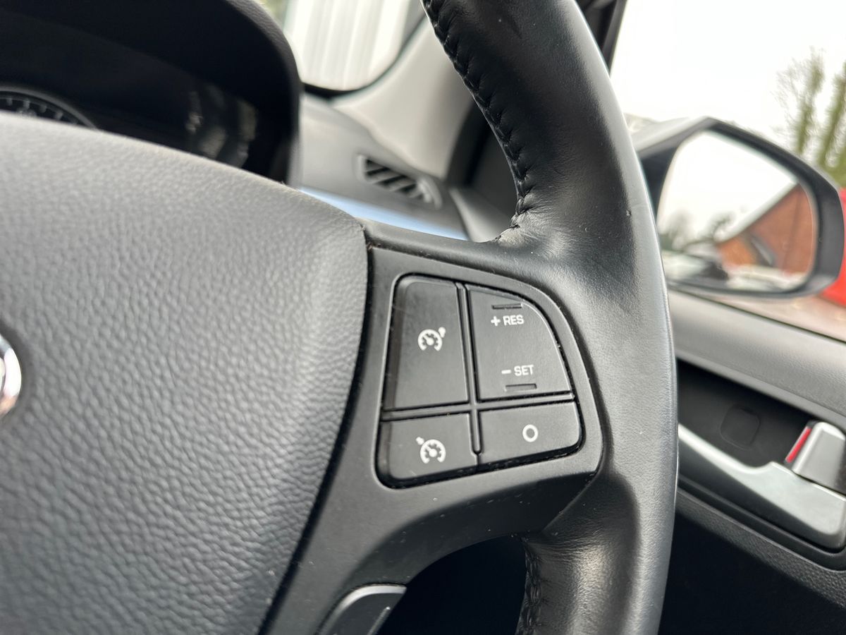 Used Hyundai i10 2016 for sale - 77031440: Photo 17