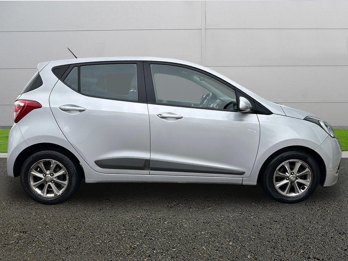 Used Hyundai i10 2016 for sale - 77031440: Photo 8